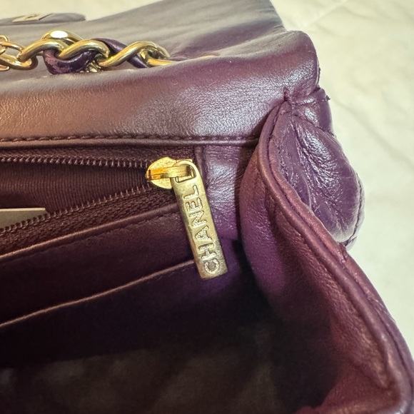 CHANEL Purple Goatskin Single Flap Jumbo GHW - Picture 8 of 16